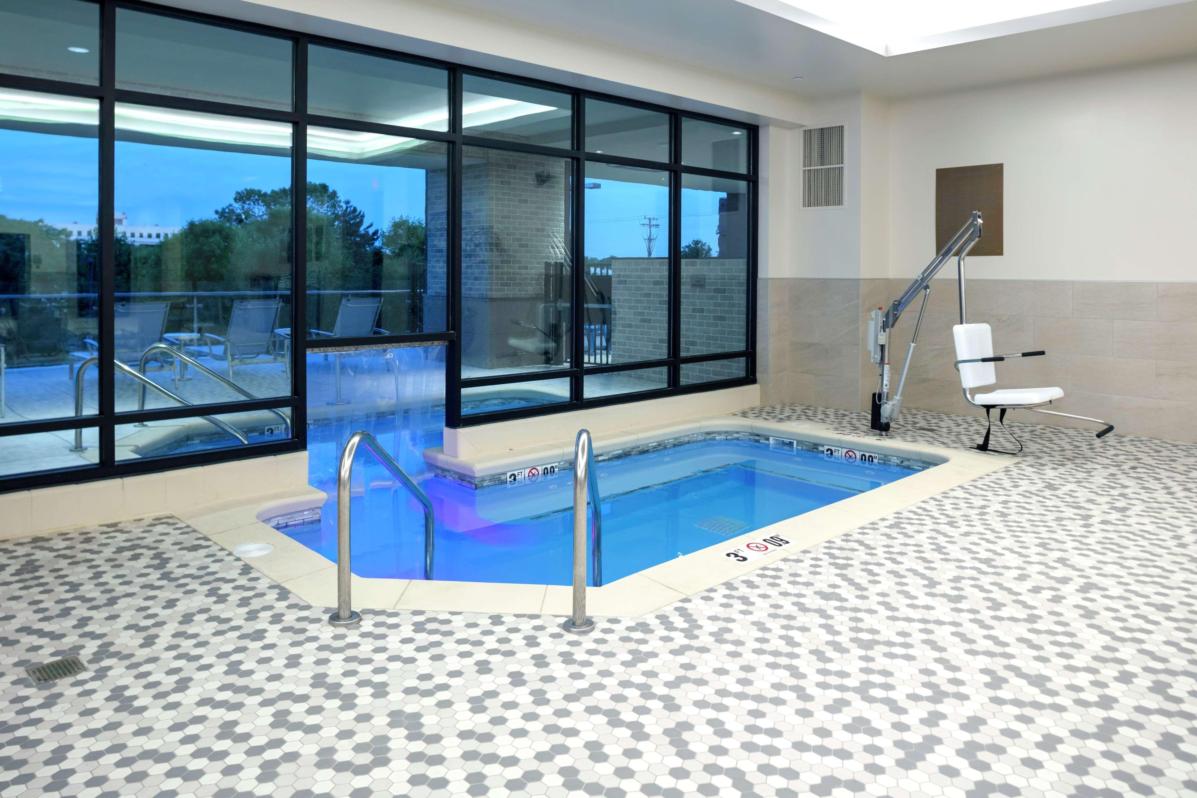 Embassy Suites By Hilton Grand Rapids Downtown Extérieur photo
